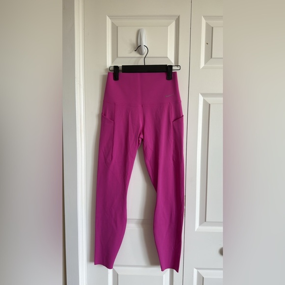 Nike Universa High Waisted Pocket Leggings - Picture 1 of 2